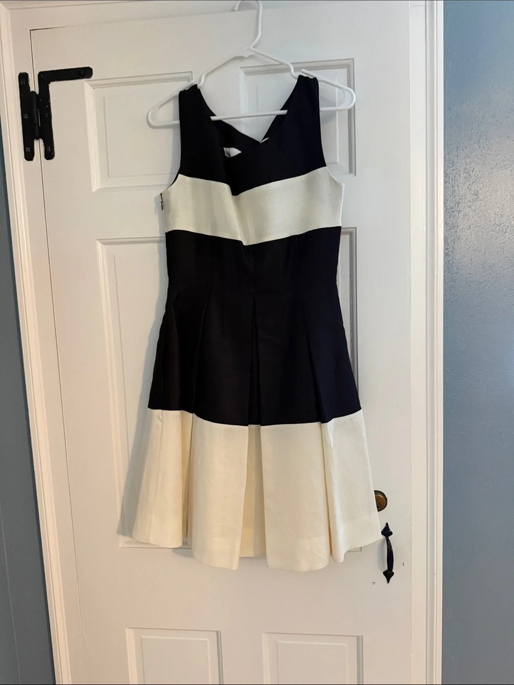 NWT kate spade Black and Cream Colorblock Sleeveless Fit-and-Flare Dress